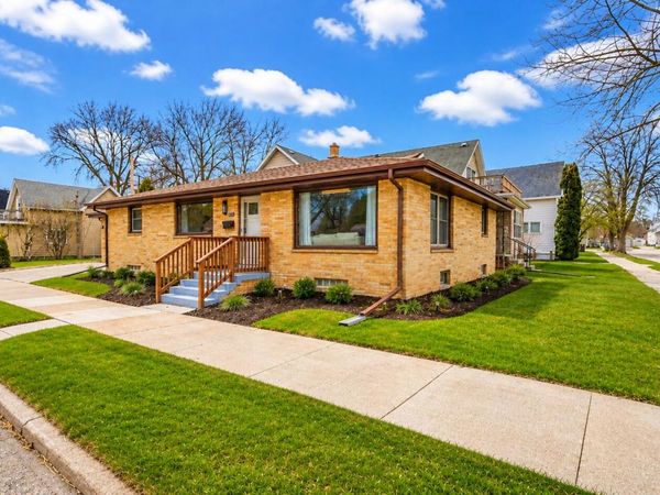 1147 Logan Ave, Sheboygan, WI 53083