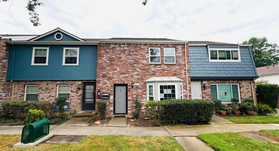 4032 Oak Villa Cir, Carmichael, CA 95608 Photo