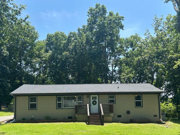 916 Battery Dr , Lewisburg, TN 37091
