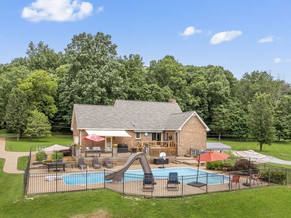 915 Rocky Hollow Rd, Erin, TN 37061
