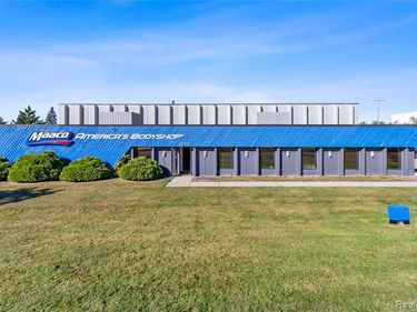 1250 W Hamlin Road , Rochester Hills, MI 48309