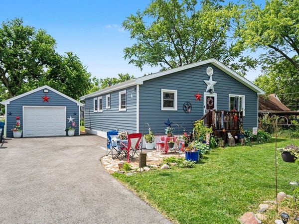 5203 W Court Street , Monee, IL 60449