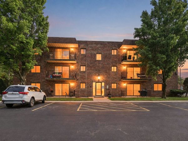 1940 183rd Street , Unit 2C, Homewood, IL 60430
