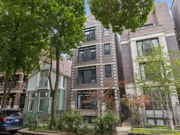 1510 N Cleveland Avenue, Unit 4, Chicago, IL 60610
