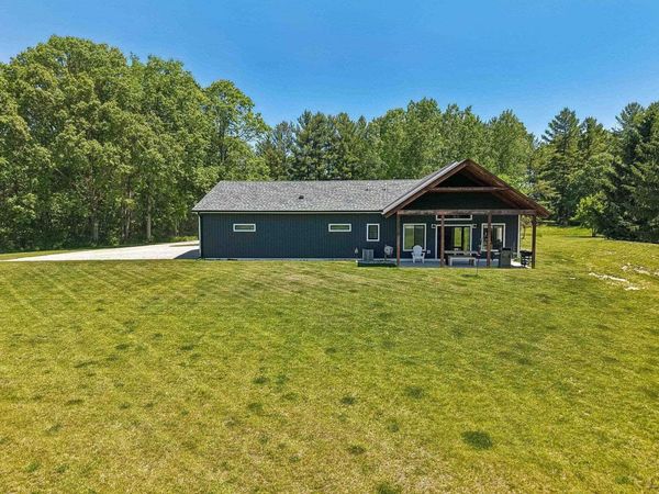 20785 Hogan, Manchester, MI 48158