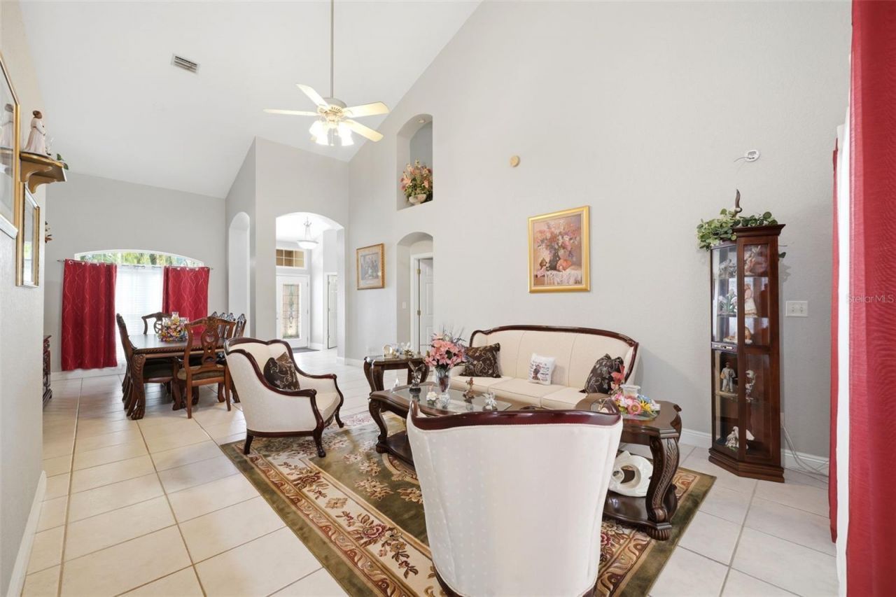 2112 Heritage Crest Drive , Valrico, FL 33594 Photo
