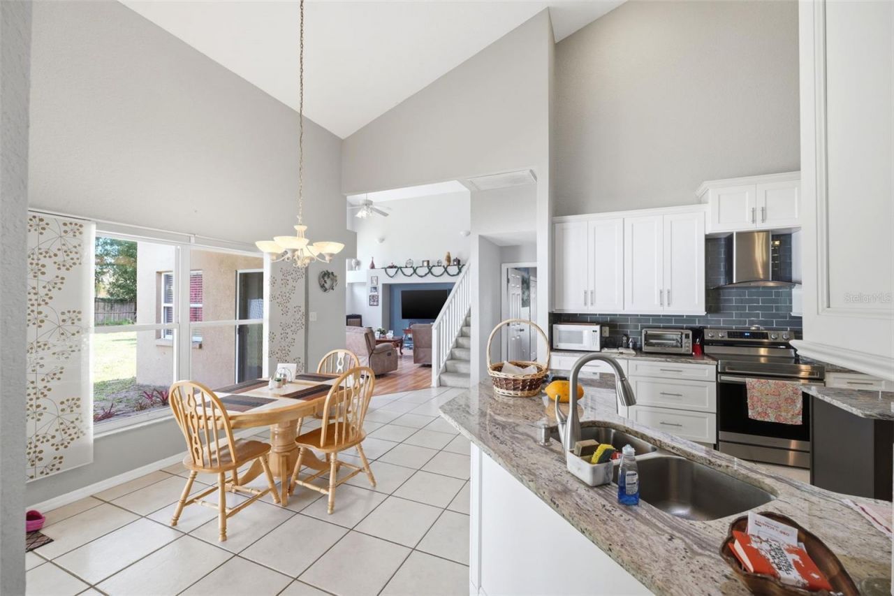 2112 Heritage Crest Drive , Valrico, FL 33594 Photo