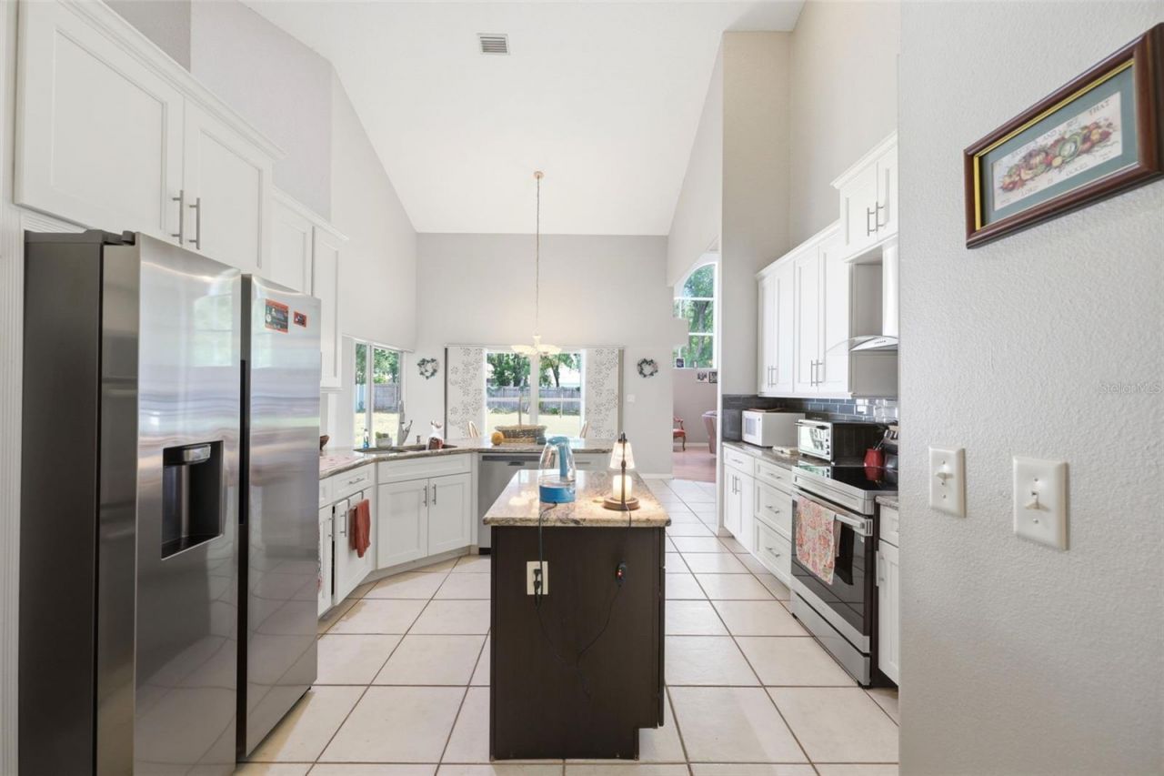 2112 Heritage Crest Drive , Valrico, FL 33594 Photo