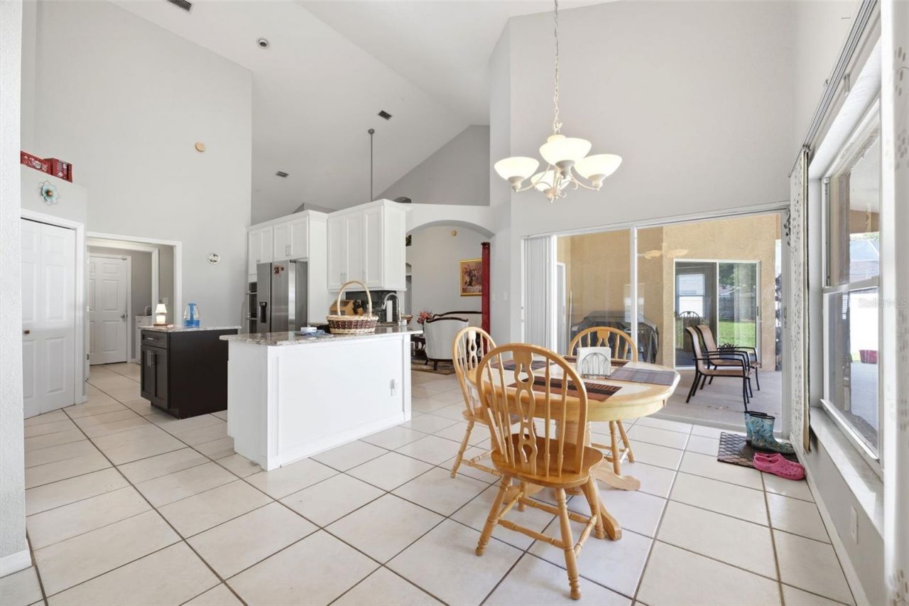 2112 Heritage Crest Drive , Valrico, FL 33594 Photo