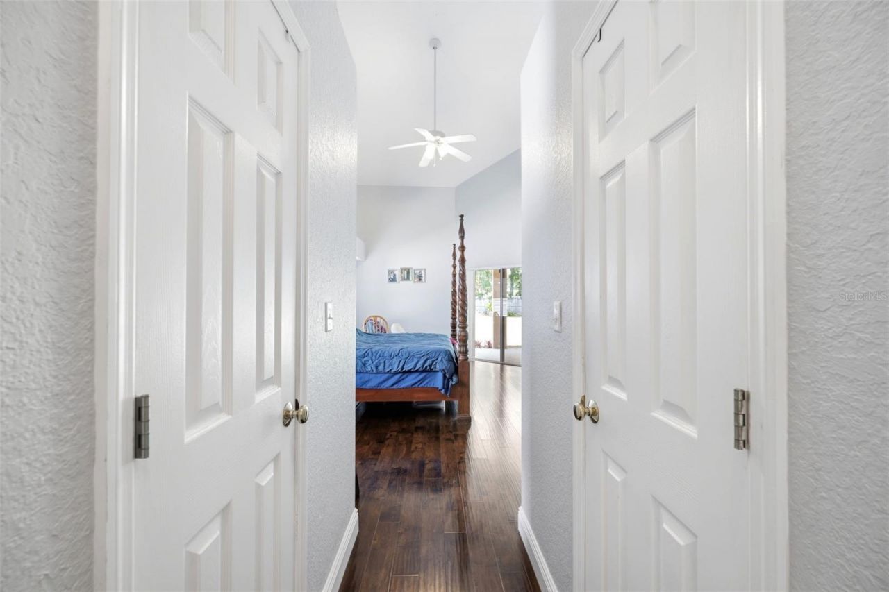 2112 Heritage Crest Drive , Valrico, FL 33594 Photo