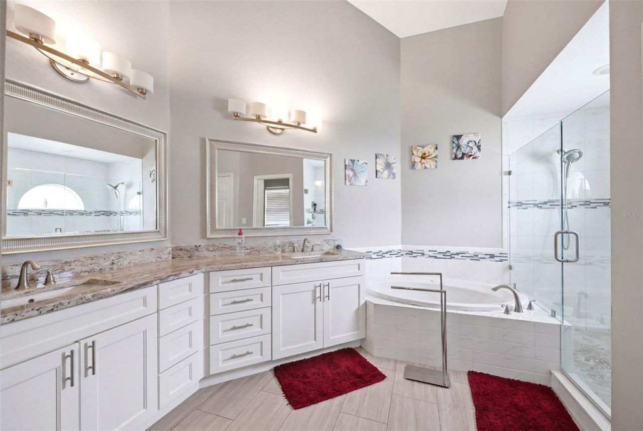 2112 Heritage Crest Drive , Valrico, FL 33594 Photo