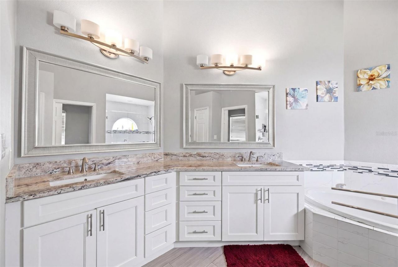 2112 Heritage Crest Drive , Valrico, FL 33594 Photo