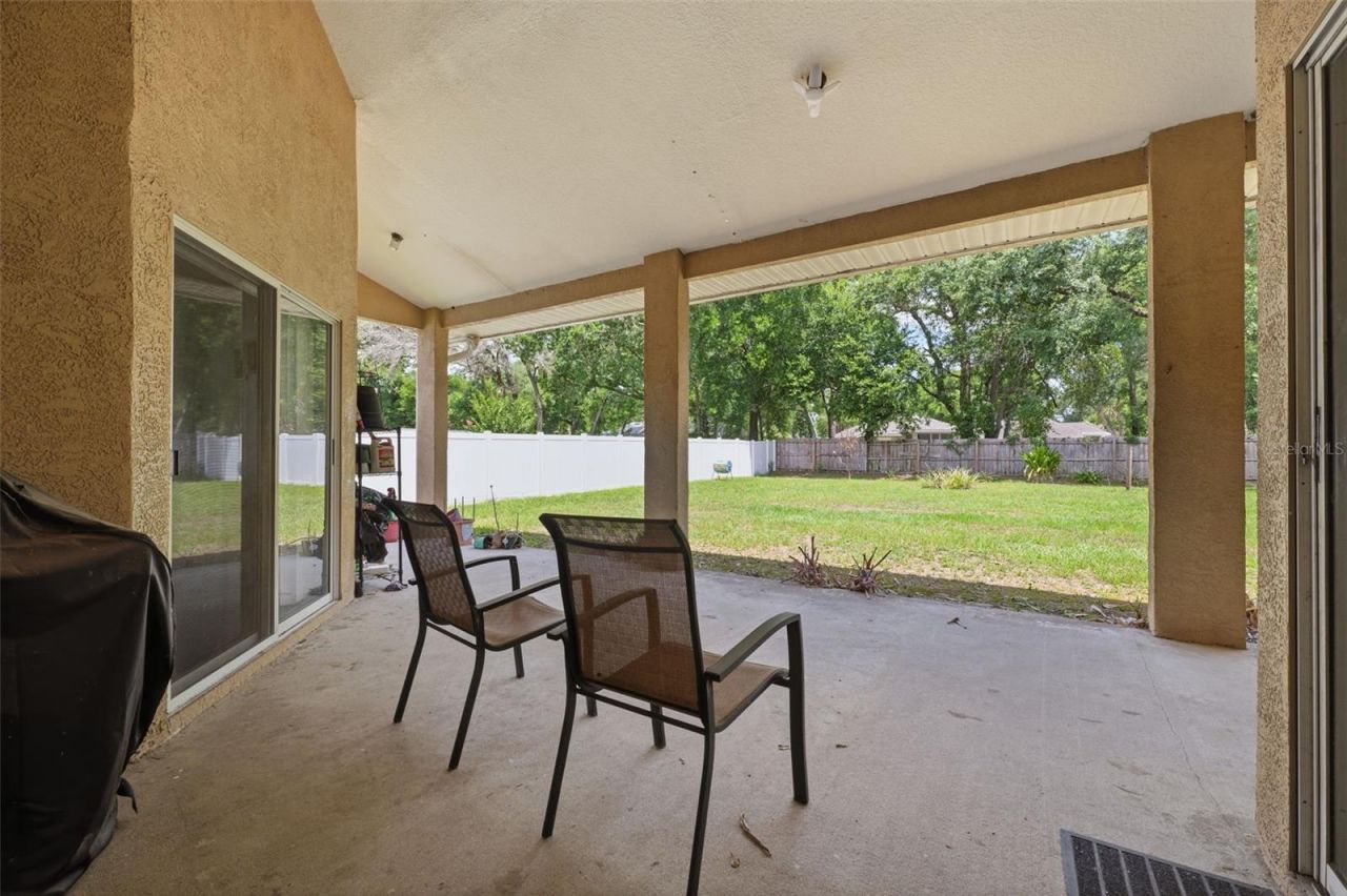 2112 Heritage Crest Drive , Valrico, FL 33594 Photo