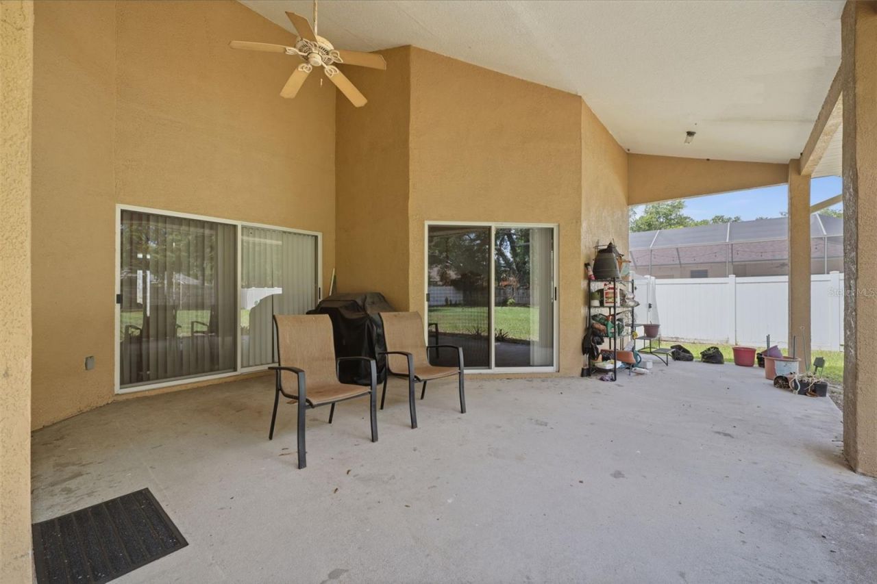 2112 Heritage Crest Drive , Valrico, FL 33594 Photo