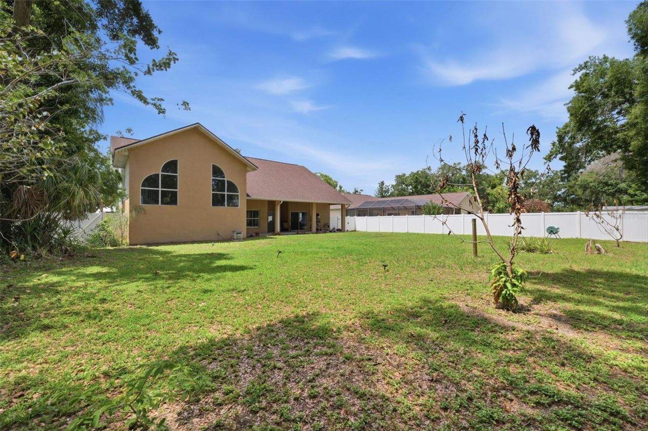 2112 Heritage Crest Drive , Valrico, FL 33594 Photo