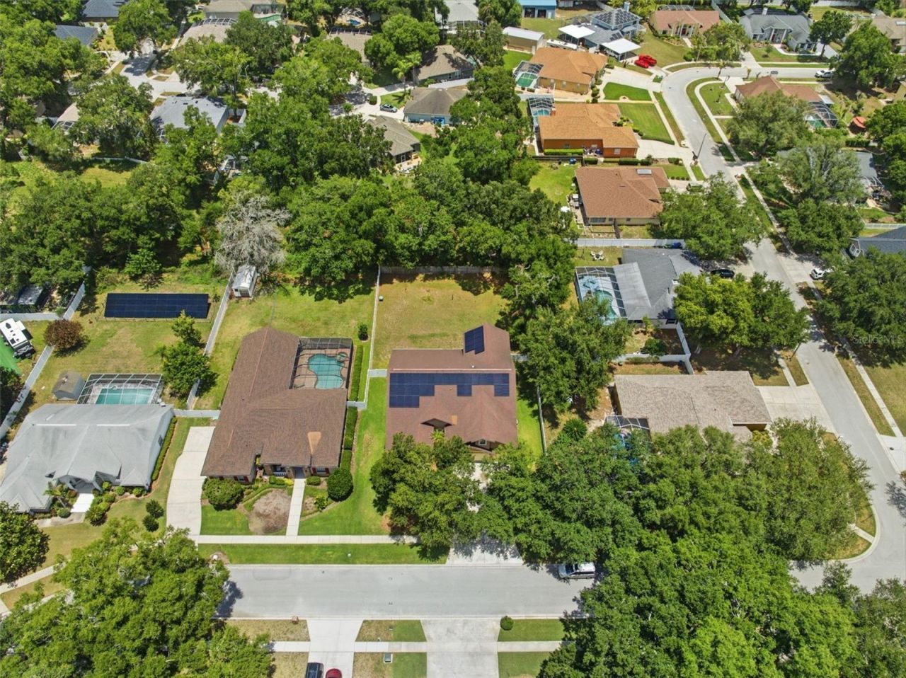 2112 Heritage Crest Drive , Valrico, FL 33594 Photo