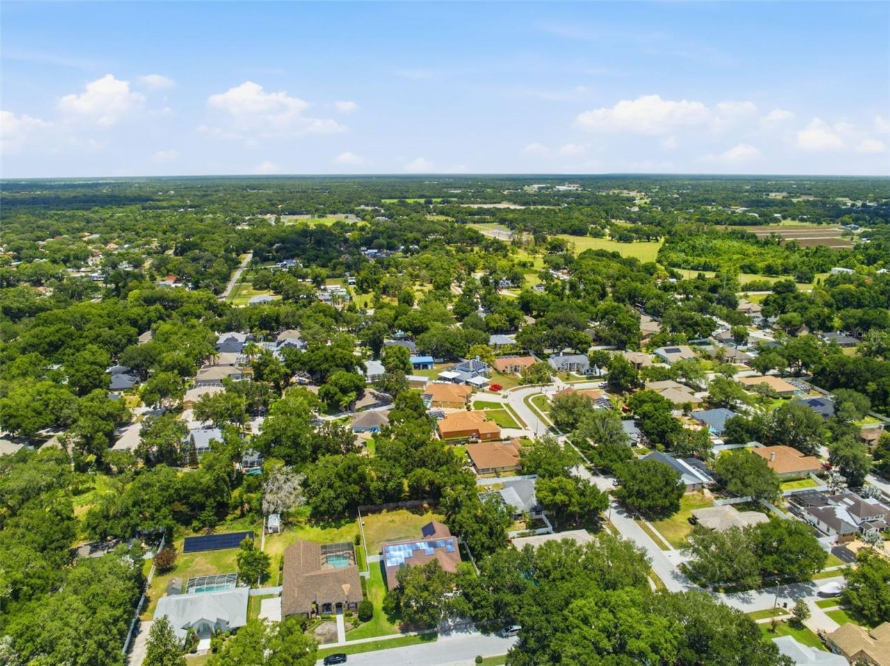 2112 Heritage Crest Drive , Valrico, FL 33594 Photo