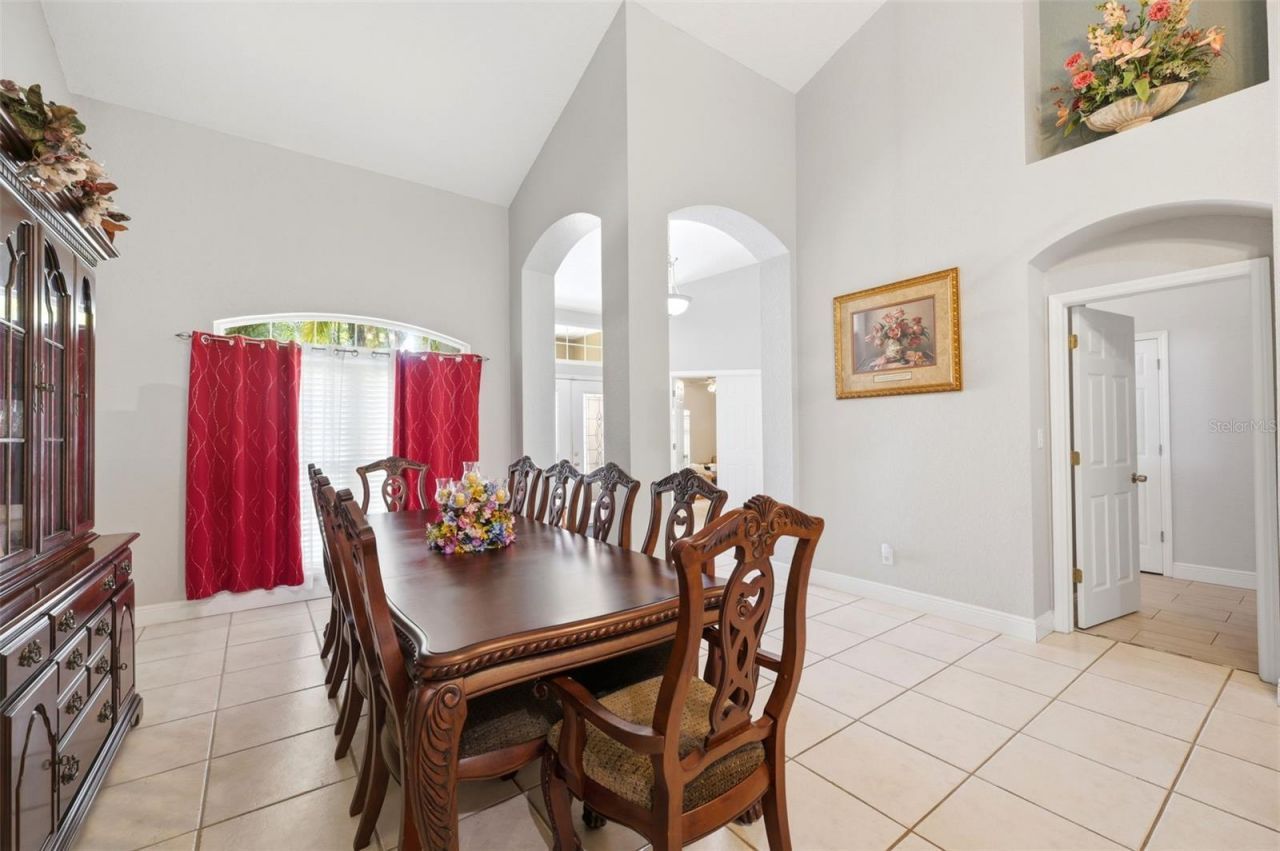 2112 Heritage Crest Drive , Valrico, FL 33594 Photo