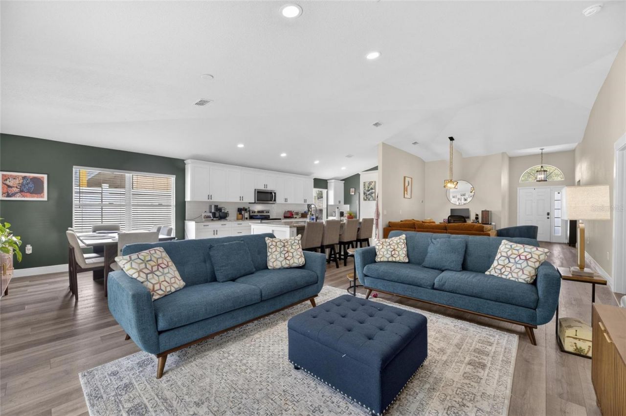 31620 Loch Aline Drive , Wesley Chapel, FL 33545 Photo