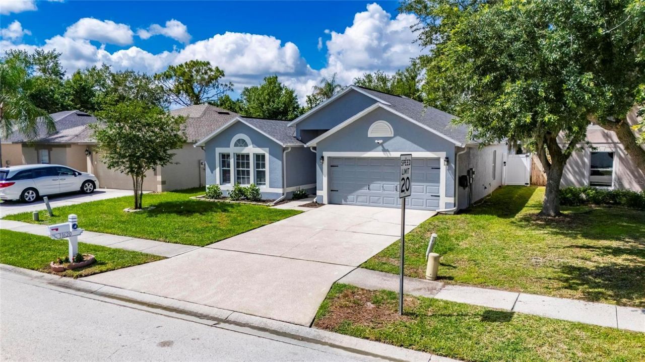 31620 Loch Aline Drive , Wesley Chapel, FL 33545 Photo