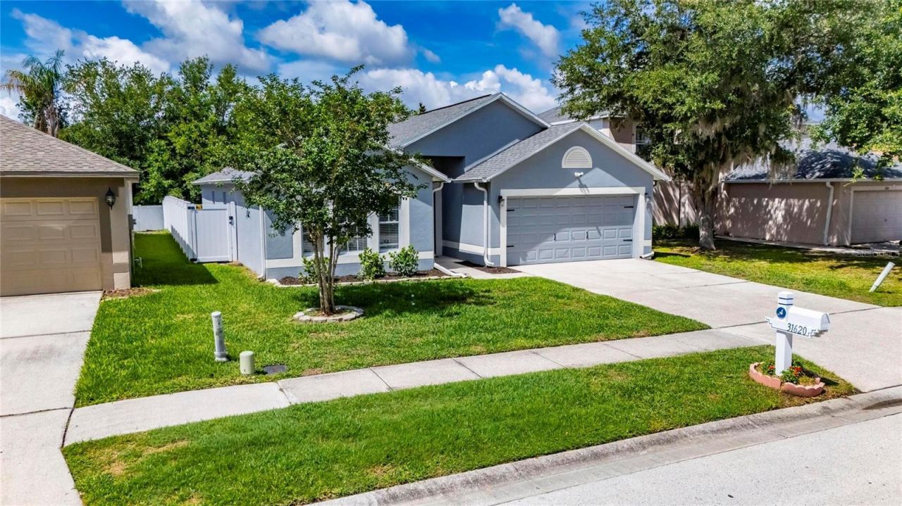 31620 Loch Aline Drive , Wesley Chapel, FL 33545 Photo
