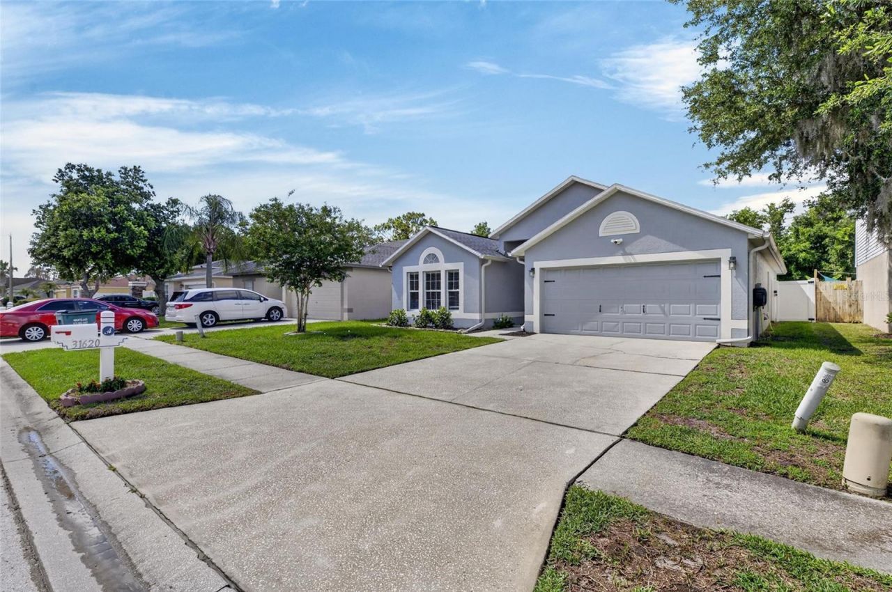 31620 Loch Aline Drive , Wesley Chapel, FL 33545 Photo