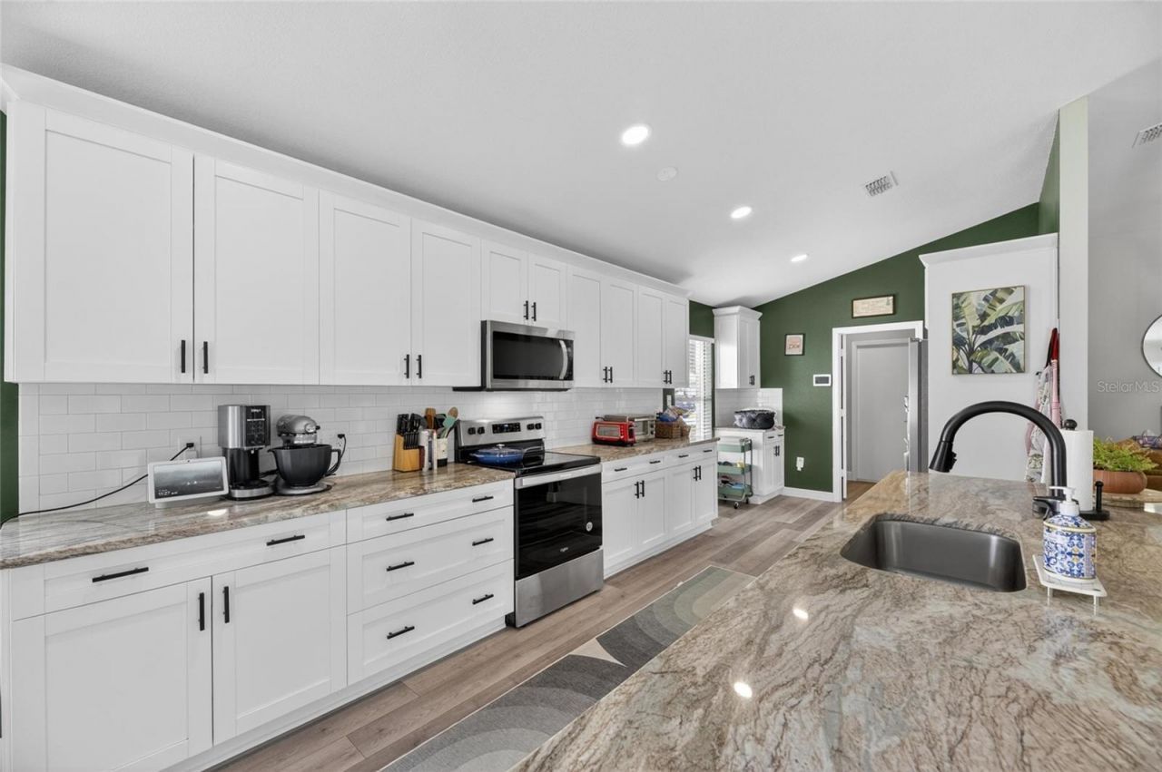 31620 Loch Aline Drive , Wesley Chapel, FL 33545 Photo