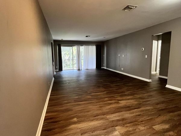 1700 Presidential Way, Unit 203, West Palm Beach, FL 33401