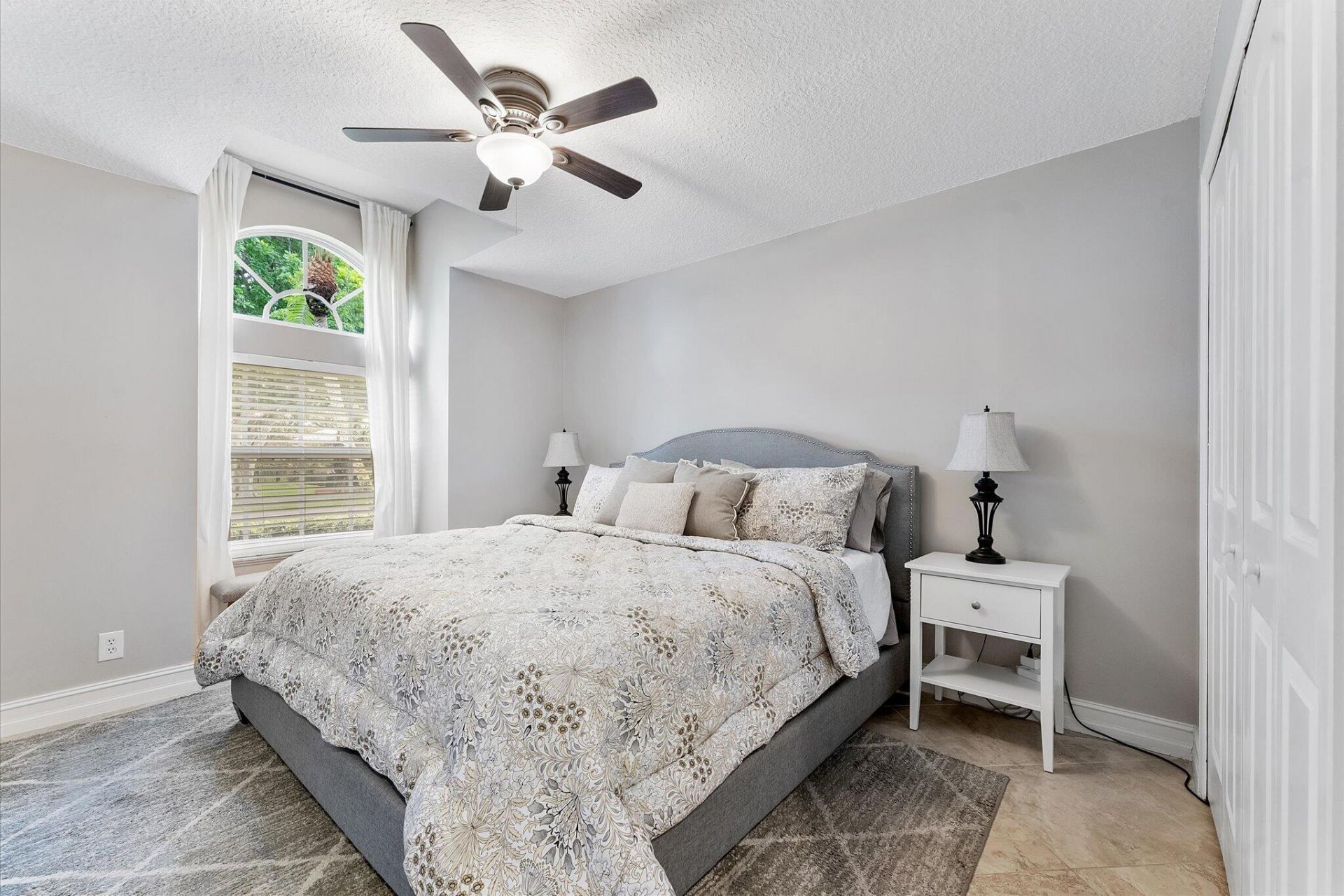 11911 Classic Drive, Coral Springs, FL 33071 Photo