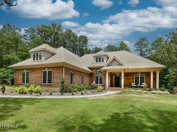 66 Glasgow Drive , Pinehurst, NC 28374