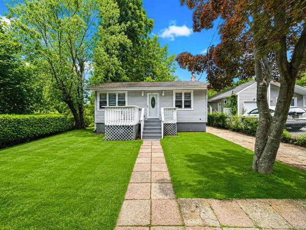 411 Glen Drive , Shirley, NY 11967