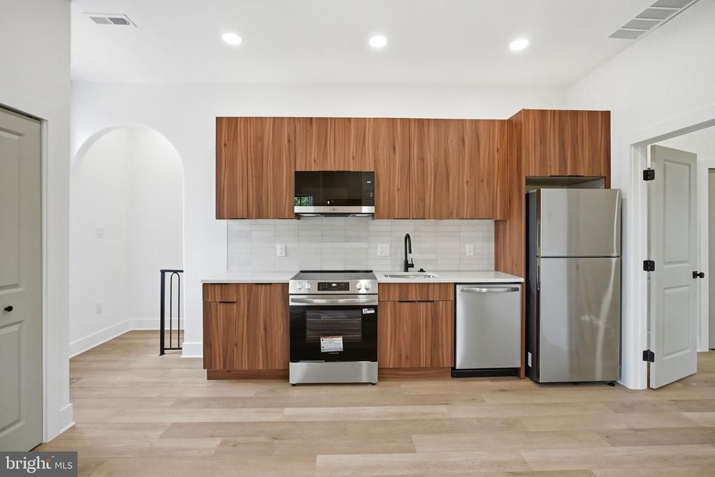 3206 W DAUPHIN STREET, PHILADELPHIA, PA 19132