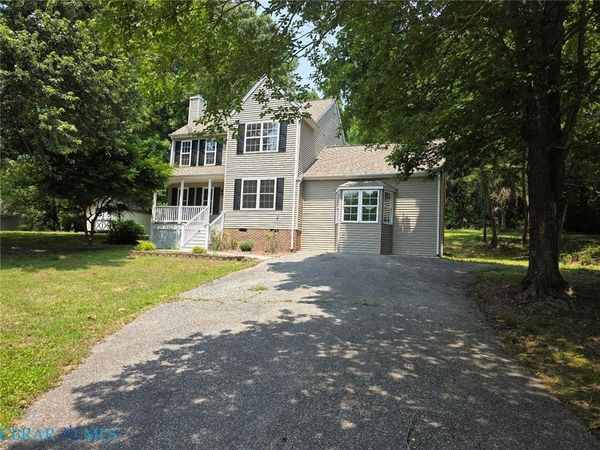 5475 Crany Creek Drive , Gloucester, VA 23061