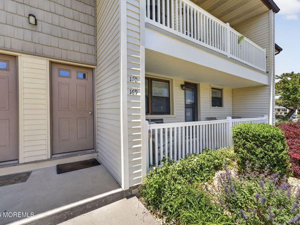 169 Wharfside Drive, Unit 169, Monmouth Beach, NJ 07750