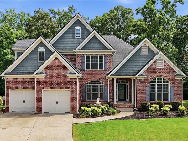 715 Crescent Circle , Canton, GA 30115