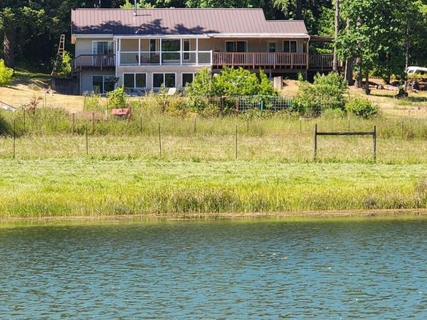 3810 Limestone Rd, Dallas, OR 97338