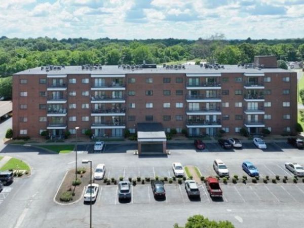 200 Sanders Ferry Rd, Unit 2408, Hendersonville, TN 37075