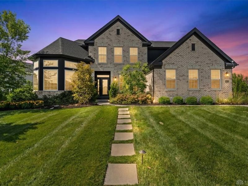 5298 Donatello Drive, Franklin, OH 45005 Photo 1
