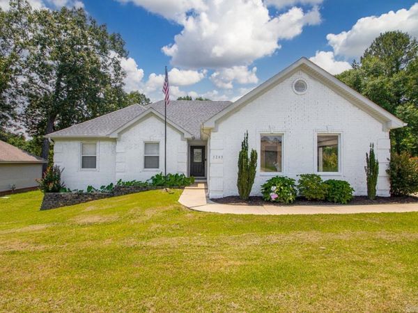 3201 McKensie Drive , Benton, AR 72015