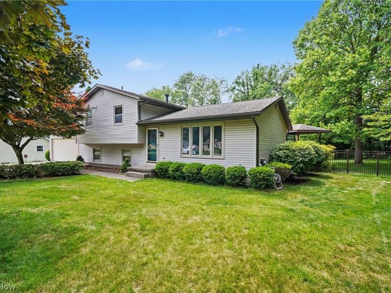 3789 Lake Vista Road , Coventry, OH 44319 Photo 2