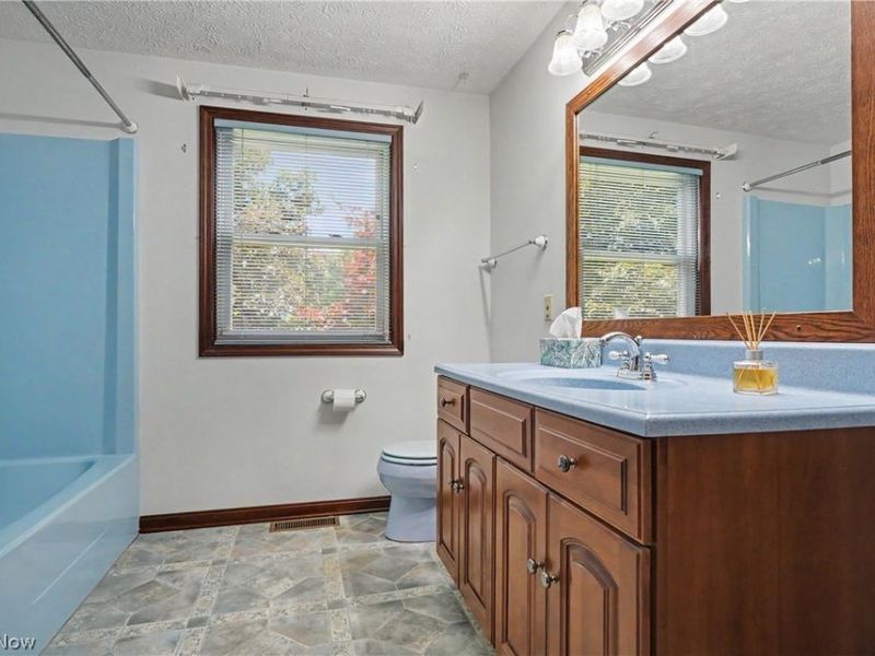 3789 Lake Vista Road , Coventry, OH 44319 Photo 27