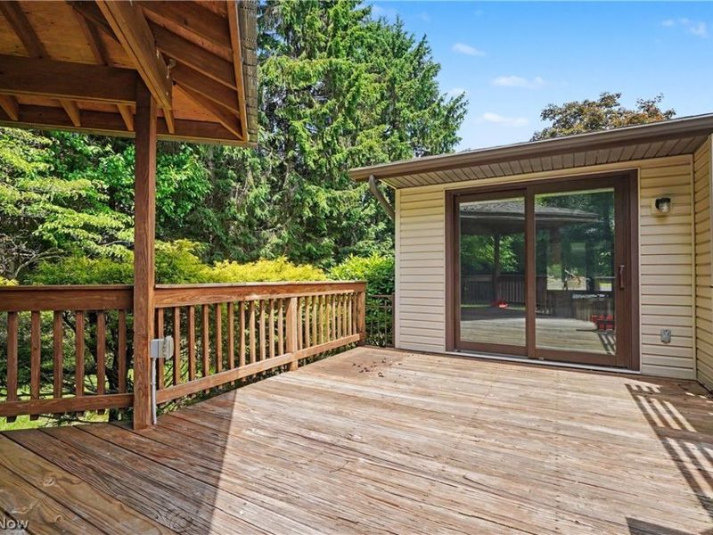 3789 Lake Vista Road , Coventry, OH 44319 Photo 8