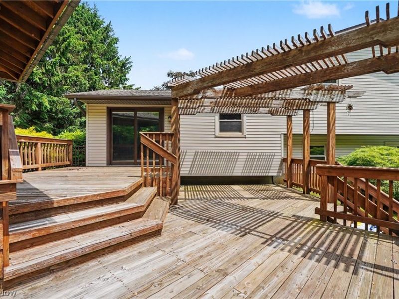 3789 Lake Vista Road , Coventry, OH 44319 Photo 9