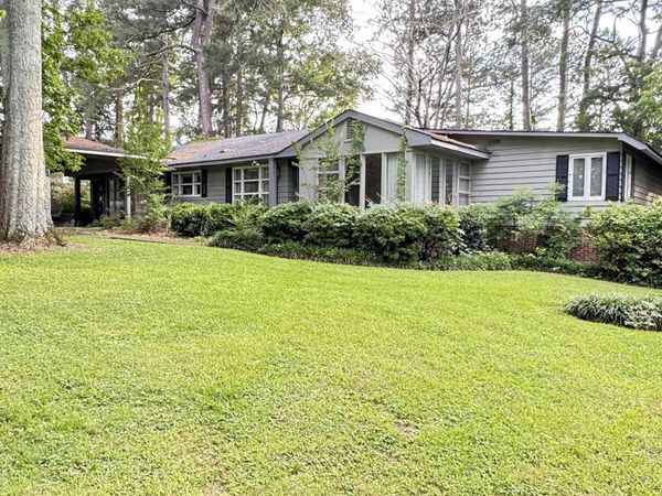 207 Iris Drive, Centre, AL 35960