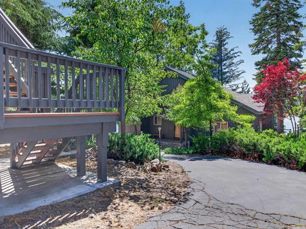 139 Lake Almanor West Drive, Lake Almanor West, CA 96020