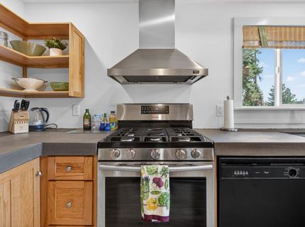 139 Lake Almanor West Drive, Lake Almanor, CA 96020 Photo