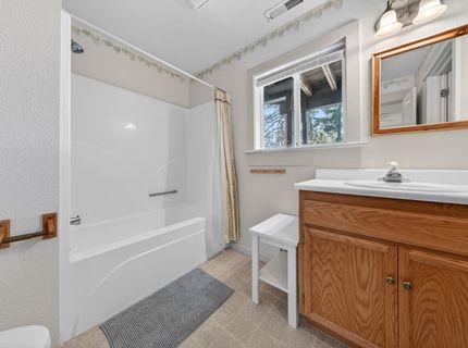 139 Lake Almanor West Drive, Lake Almanor, CA 96020 Photo