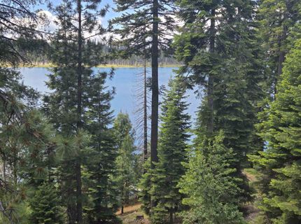 139 Lake Almanor West Drive, Lake Almanor, CA 96020 Photo