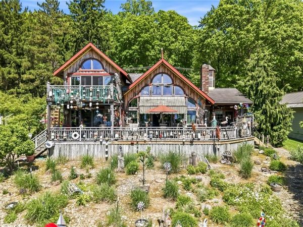 4621 E Lake Road, Jamestown, PA 16134