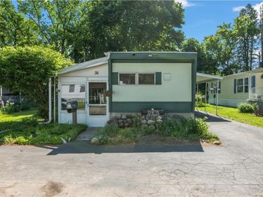 36 Patio Drive , Rochester, NY 14625